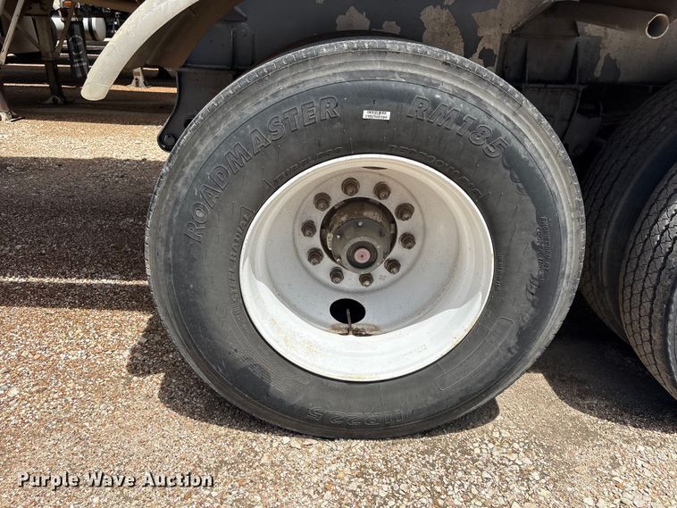 image for item EU0824 1998 Polar fuel trailer