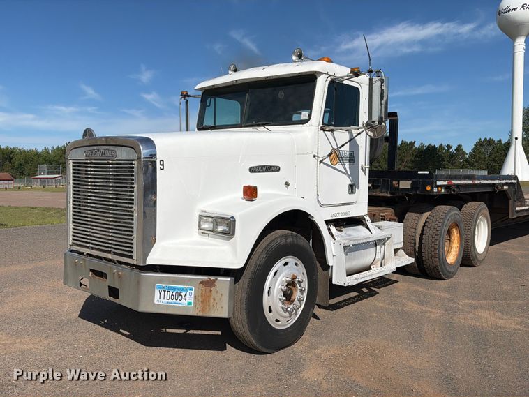 1991 Freightliner Long Conv. semi truck