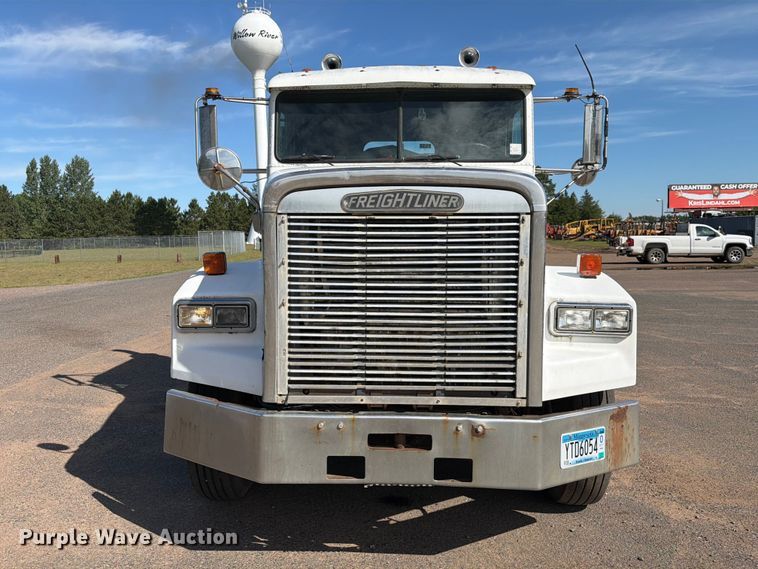 image for item EU0886 1991 Freightliner Long Conv. semi truck