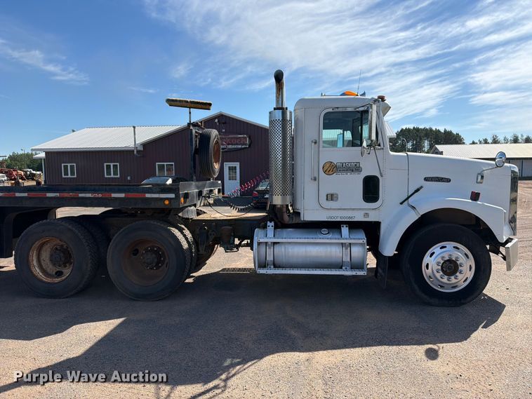 image for item EU0886 1991 Freightliner Long Conv. semi truck