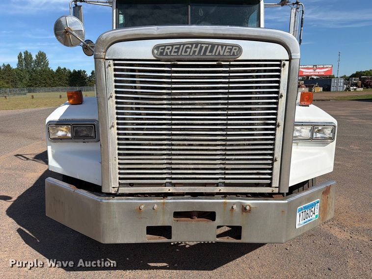 image for item EU0886 1991 Freightliner Long Conv. semi truck
