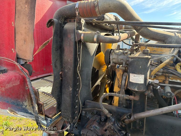 image for item EU0886 1991 Freightliner Long Conv. semi truck