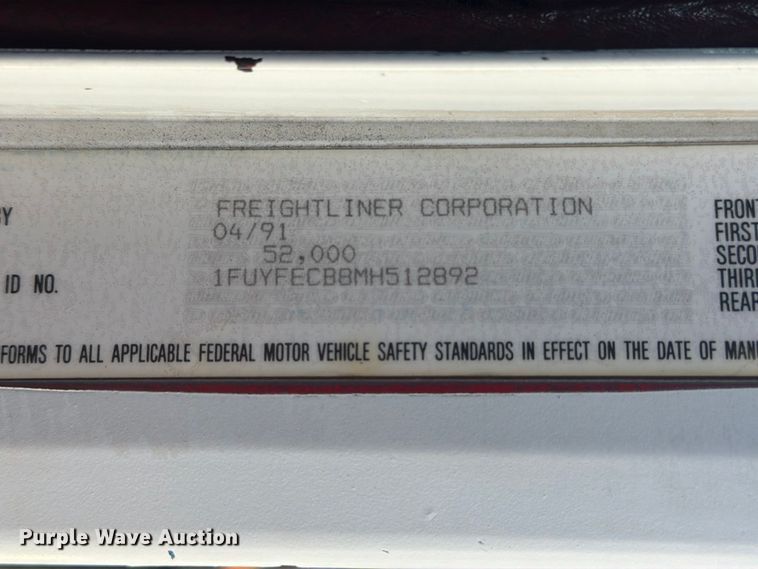 image for item EU0886 1991 Freightliner Long Conv. semi truck