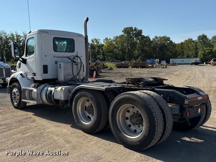 image for item EV6115 2016 Peterbilt 567 