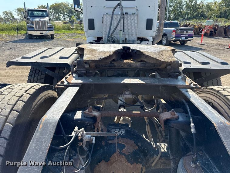 image for item EV6115 2016 Peterbilt 567 