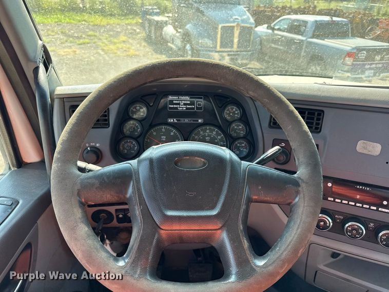 image for item EV6115 2016 Peterbilt 567 