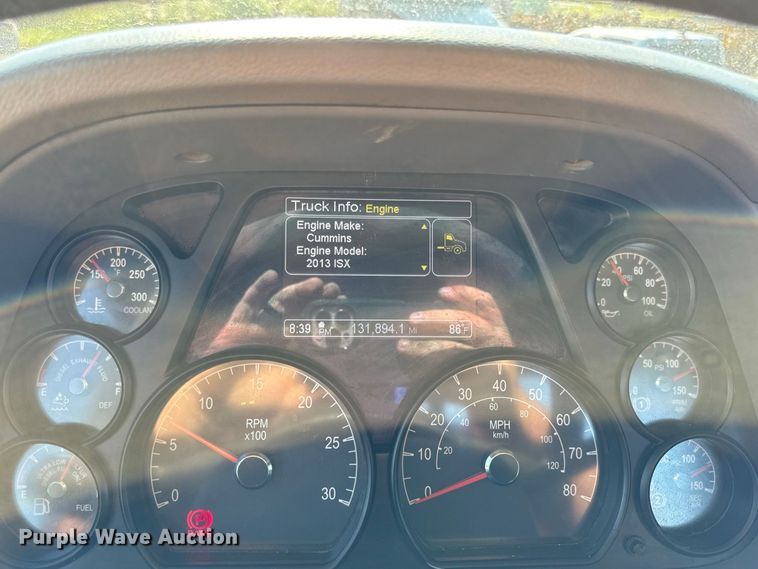 image for item EV6115 2016 Peterbilt 567 