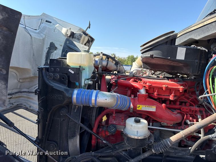 image for item EV6115 2016 Peterbilt 567 