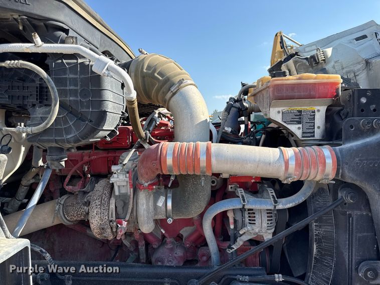 image for item EV6115 2016 Peterbilt 567 