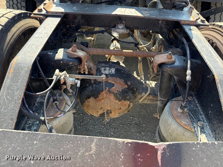 image for item EV6115 2016 Peterbilt 567 