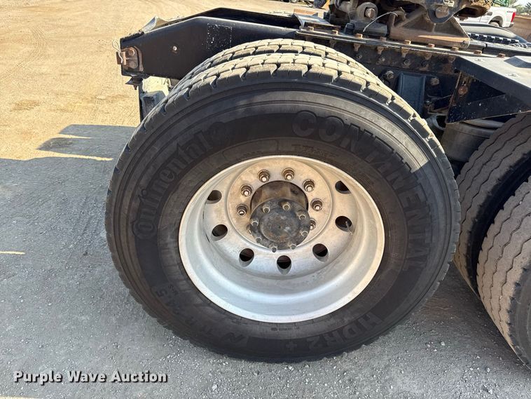 image for item EV6115 2016 Peterbilt 567 