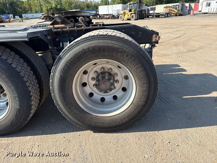 image for item EV6115 2016 Peterbilt 567 