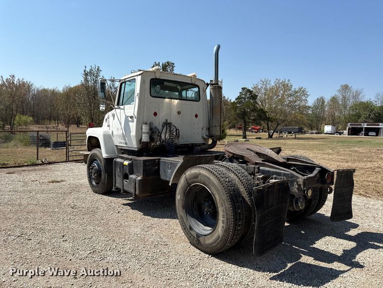 image for item EV6151 1982 Ford LN9000 semi truck