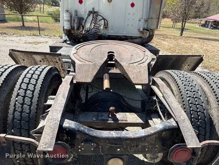 image for item EV6151 1982 Ford LN9000 semi truck