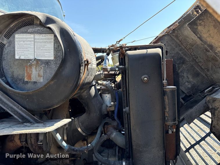 image for item EV6151 1982 Ford LN9000 semi truck
