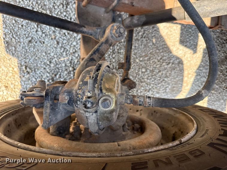 image for item EV6151 1982 Ford LN9000 semi truck