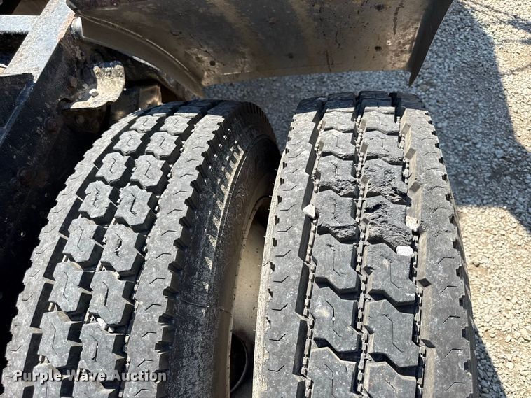 image for item EV6151 1982 Ford LN9000 semi truck