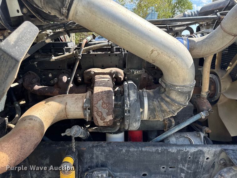 image for item EV6207 1996 Freightliner FLD semi truck