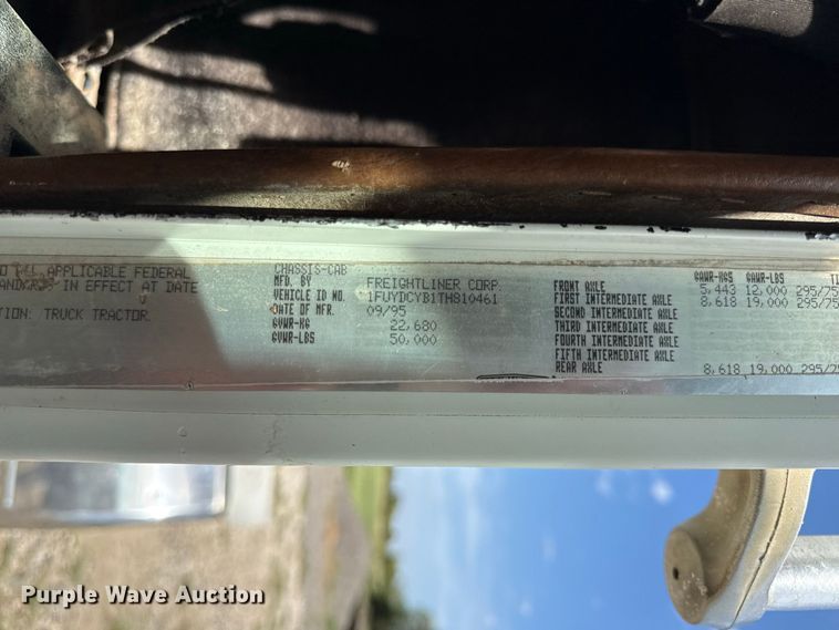 image for item EV6207 1996 Freightliner FLD semi truck