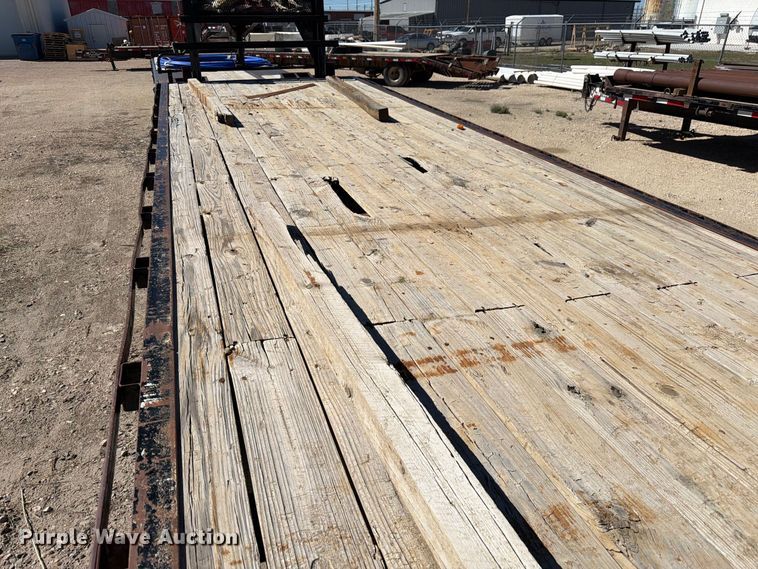 image for item EW2237 2009 Delta Manufacturing  FS equipment trailer