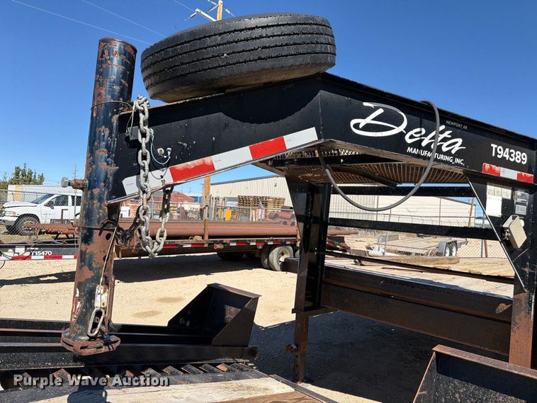 image for item EW2237 2009 Delta Manufacturing  FS equipment trailer