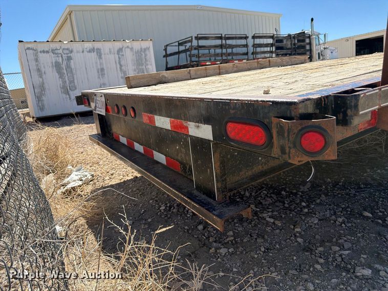 image for item EW2237 2009 Delta Manufacturing  FS equipment trailer