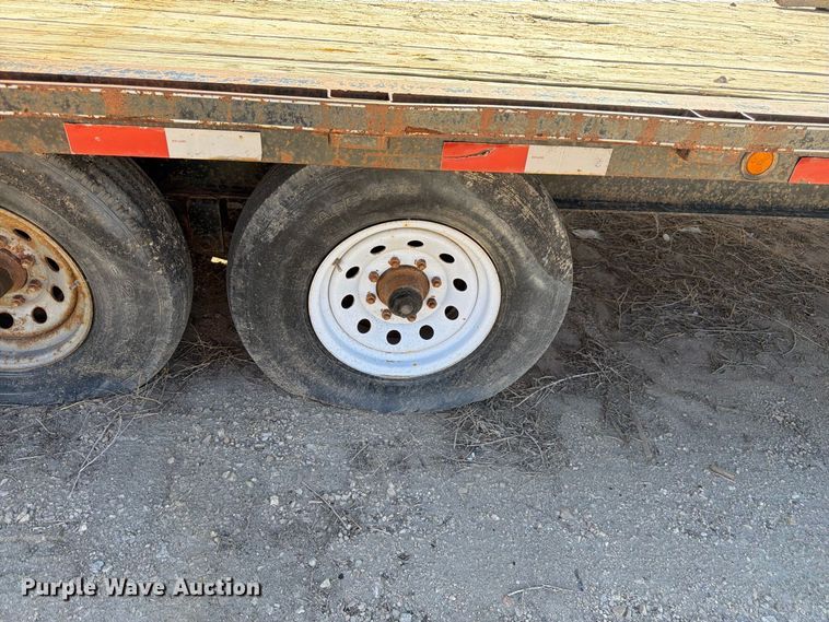 image for item EW2237 2009 Delta Manufacturing  FS equipment trailer