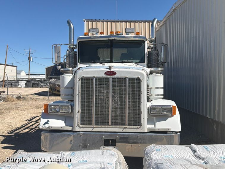 image for item EW2238 1998 Peterbilt 379 flatbed truck