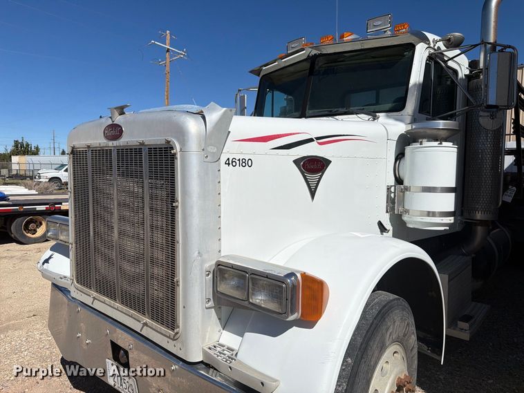image for item EW2238 1998 Peterbilt 379 flatbed truck