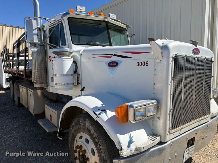 image for item EW2238 1998 Peterbilt 379 flatbed truck