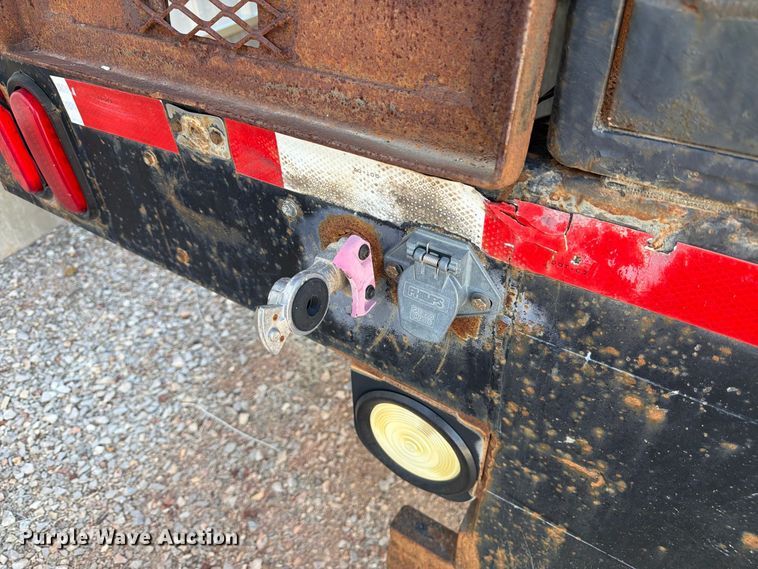 image for item EW2238 1998 Peterbilt 379 flatbed truck