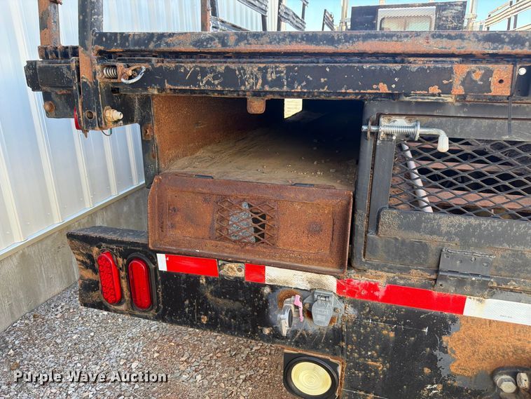 image for item EW2238 1998 Peterbilt 379 flatbed truck