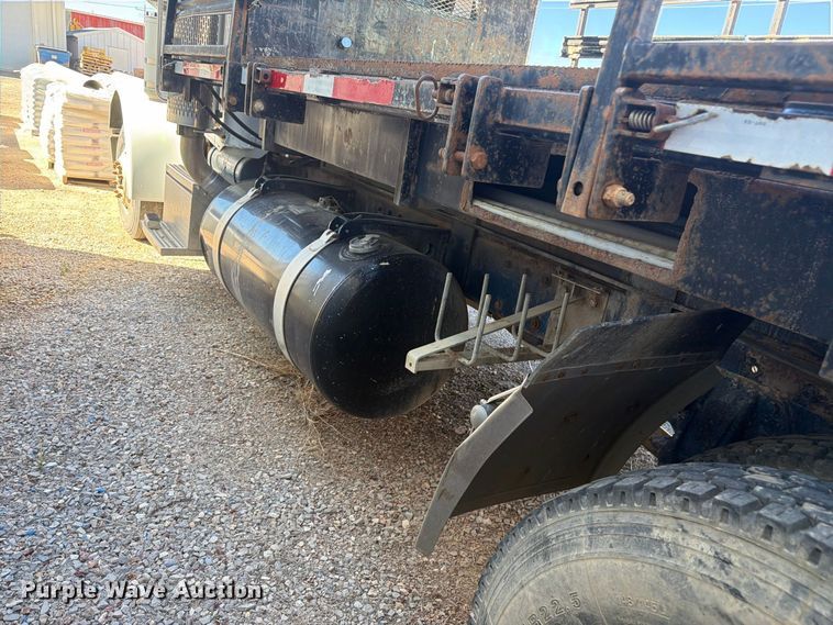 image for item EW2238 1998 Peterbilt 379 flatbed truck