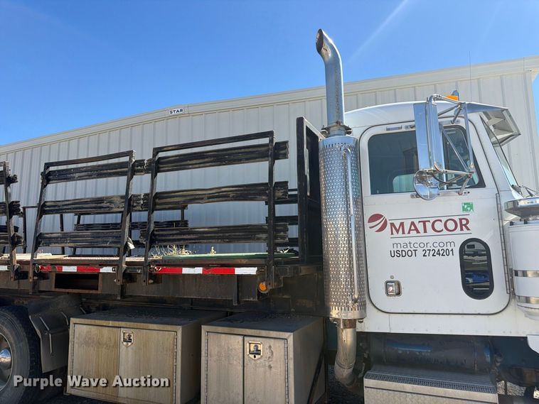 image for item EW2238 1998 Peterbilt 379 flatbed truck