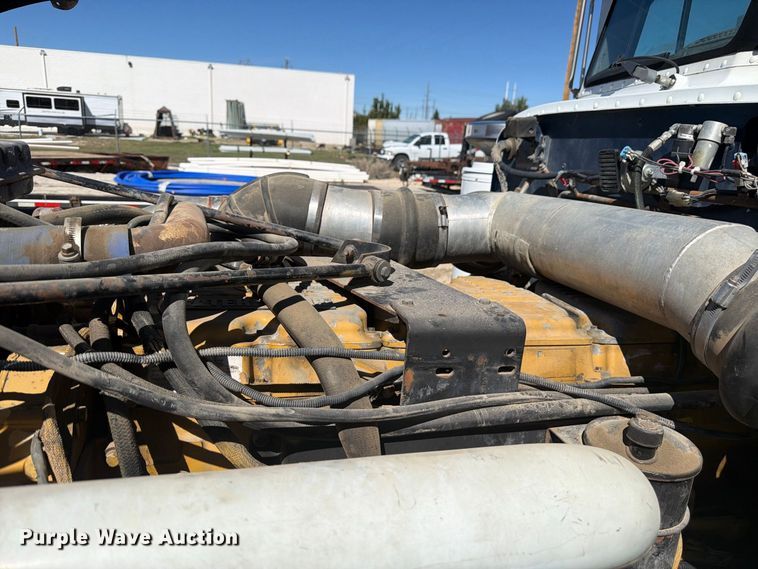 image for item EW2238 1998 Peterbilt 379 flatbed truck
