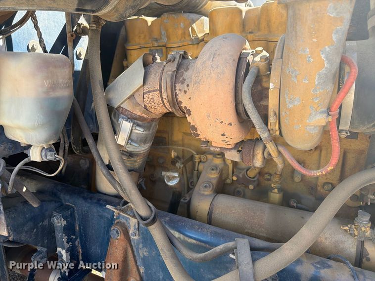image for item EW2238 1998 Peterbilt 379 flatbed truck