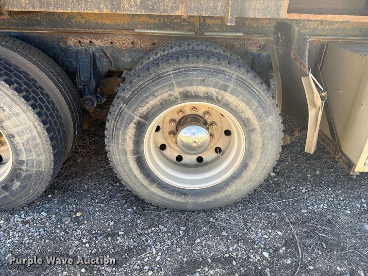 image for item EW2238 1998 Peterbilt 379 flatbed truck
