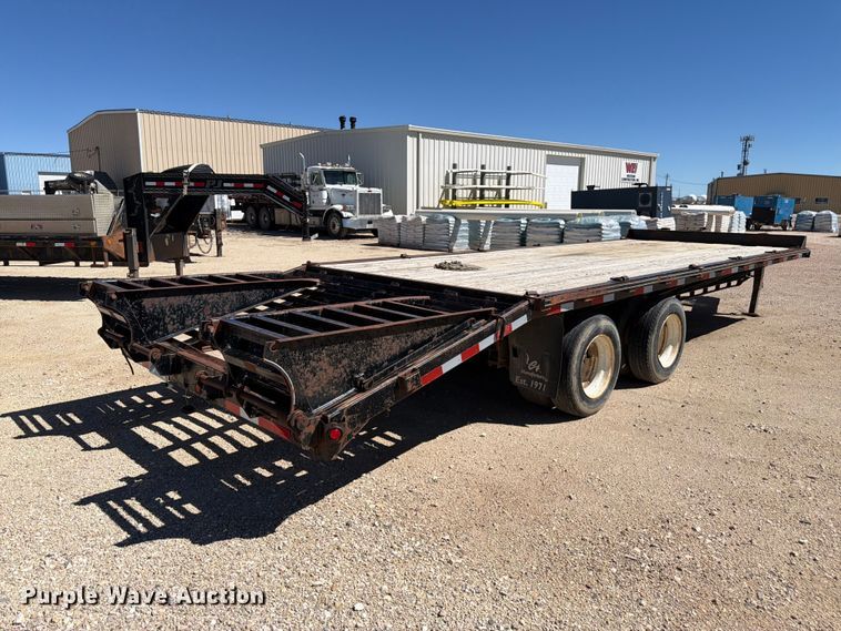 image for item EW2240 2009 Delta Manufacturing  FS equipment trailer