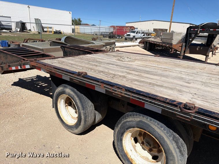 image for item EW2240 2009 Delta Manufacturing  FS equipment trailer
