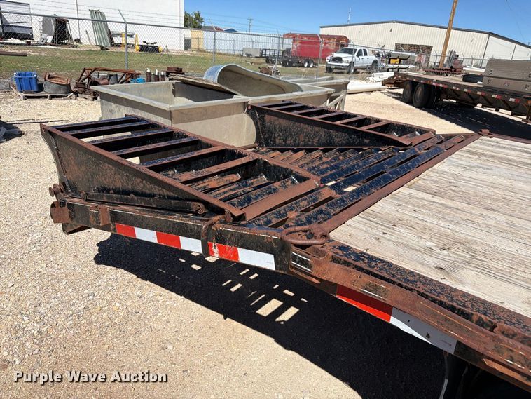 image for item EW2240 2009 Delta Manufacturing  FS equipment trailer