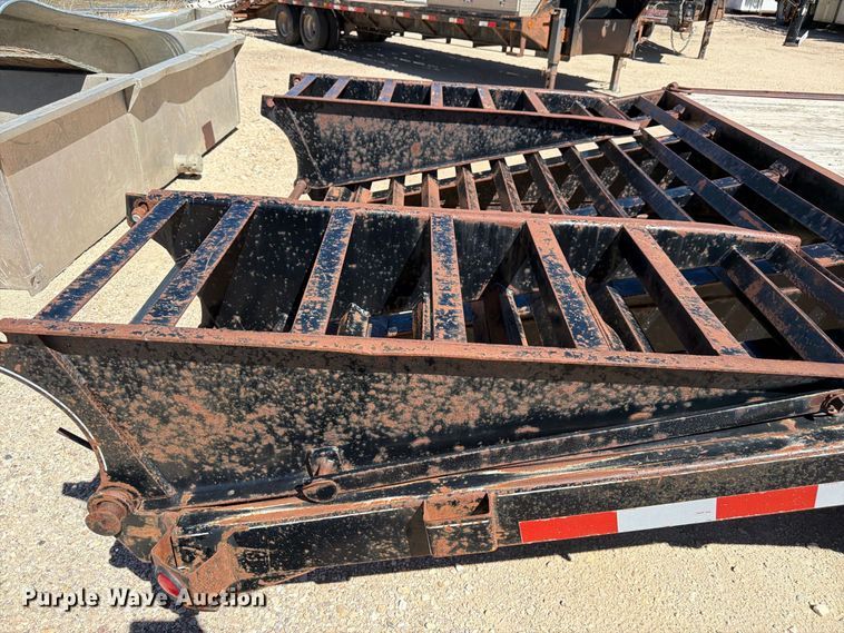 image for item EW2240 2009 Delta Manufacturing  FS equipment trailer