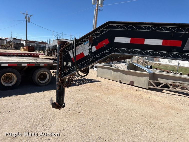 image for item EW2242 2014 PJ equipment trailer