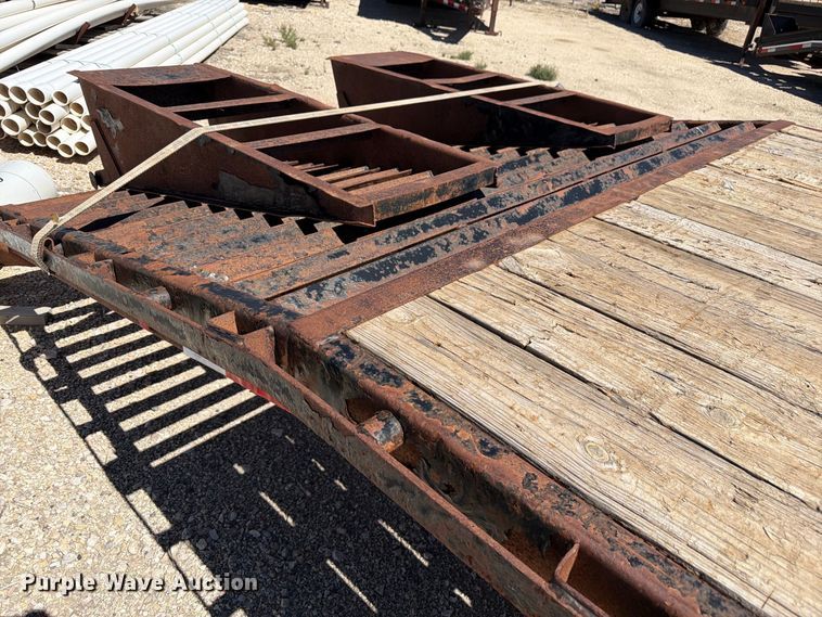 image for item EW2242 2014 PJ equipment trailer