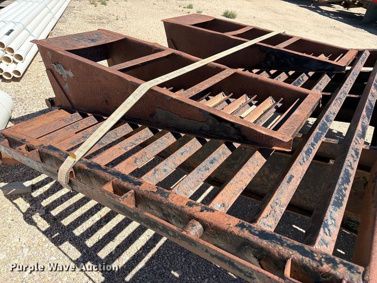 image for item EW2242 2014 PJ equipment trailer