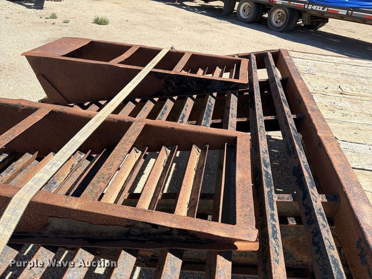 image for item EW2242 2014 PJ equipment trailer