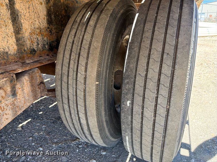 image for item EW2242 2014 PJ equipment trailer