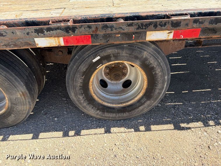 image for item EW2242 2014 PJ equipment trailer