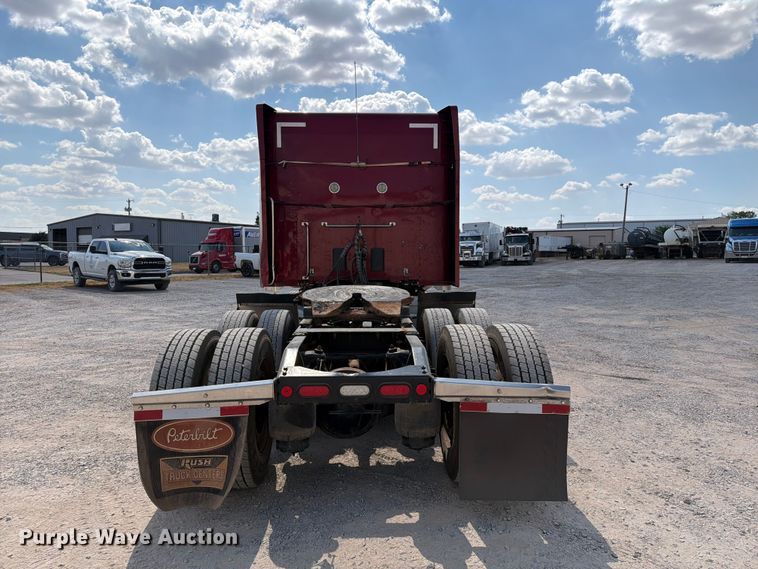 image for item EW8844 2020 Peterbilt 567 semi truck