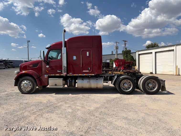 image for item EW8844 2020 Peterbilt 567 semi truck