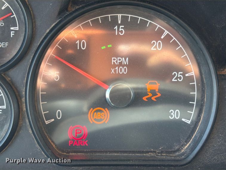 image for item EW8844 2020 Peterbilt 567 semi truck